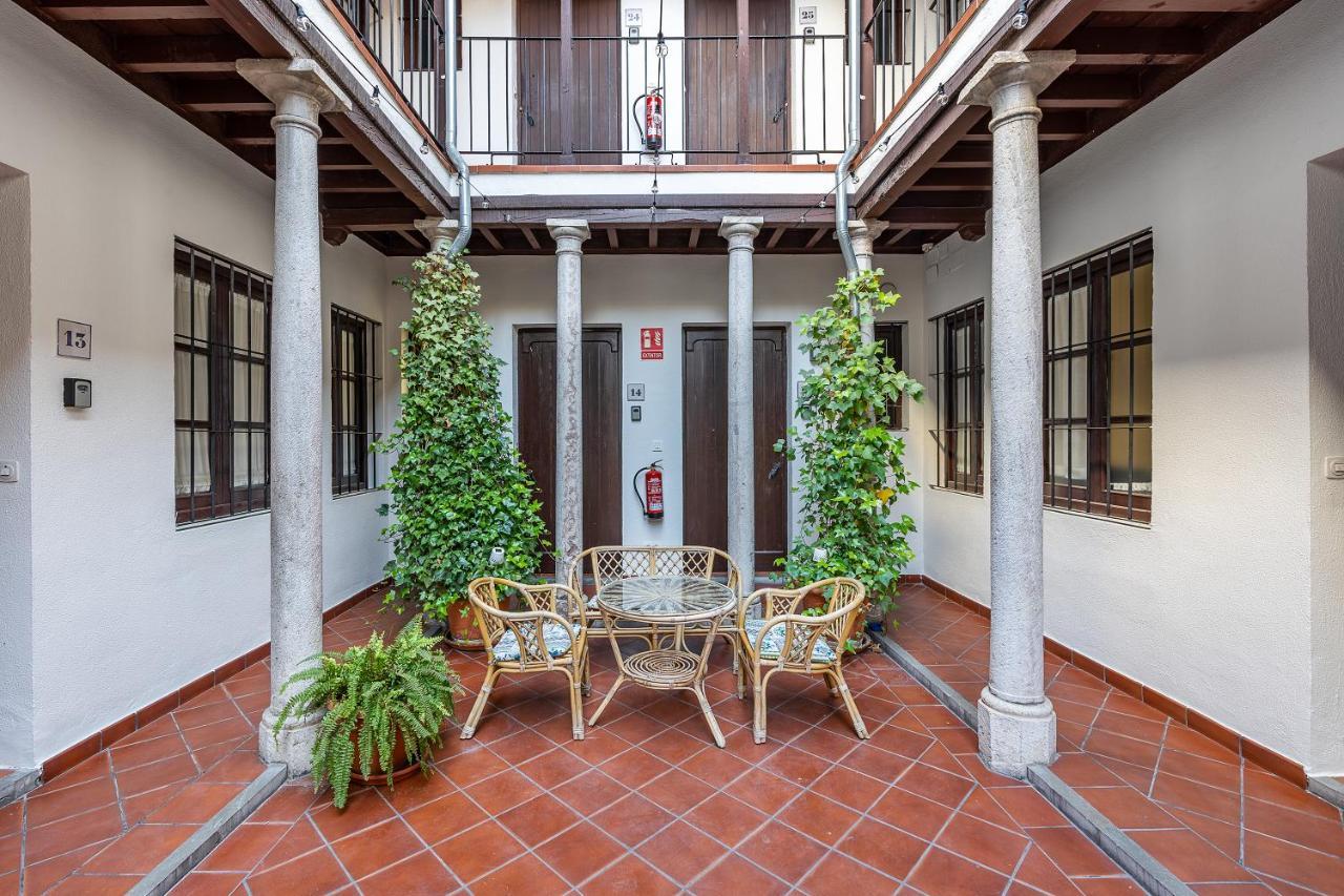 Adanar-Las Columnas Granada Dış mekan fotoğraf